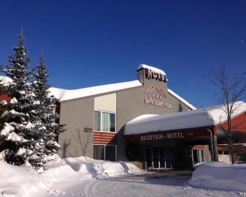 Hotel Baie Saint Paul Exterior foto